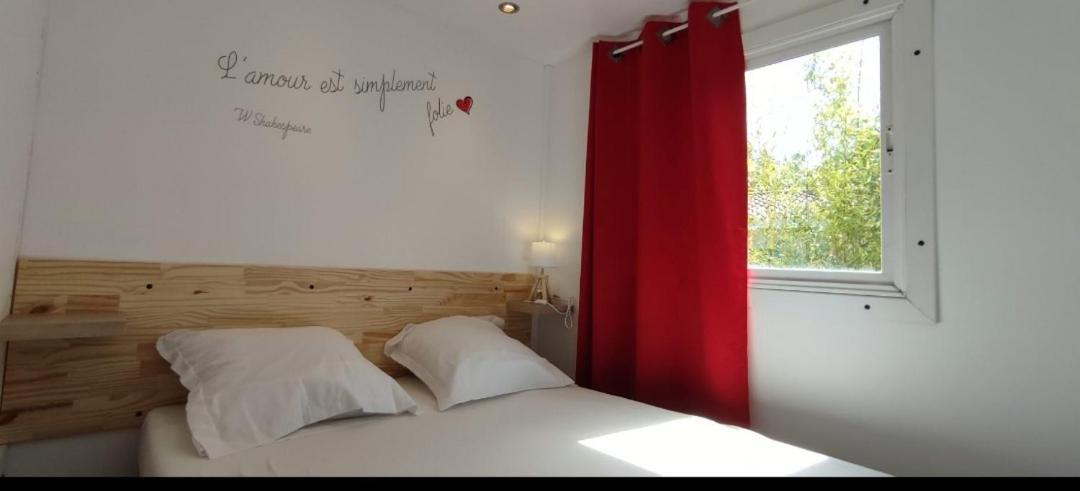 Bungalow Au Pied Du Luberon Saint-Martin-de-la-Brasque Eksteriør bilde