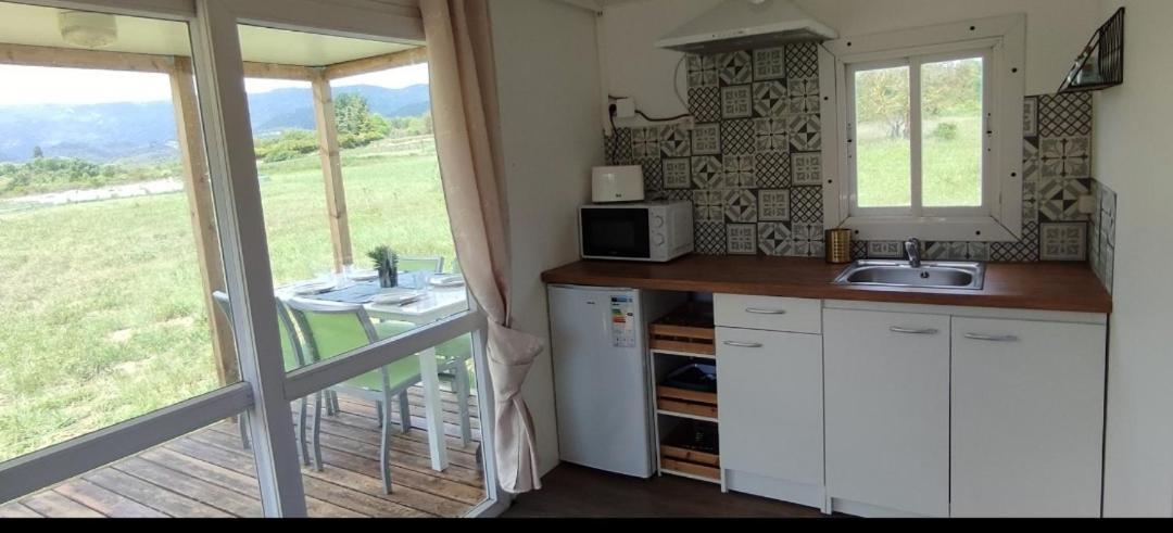 Bungalow Au Pied Du Luberon Saint-Martin-de-la-Brasque Eksteriør bilde